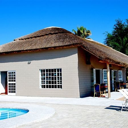 Skinny Hippos Lodge Mangochi Exterior photo